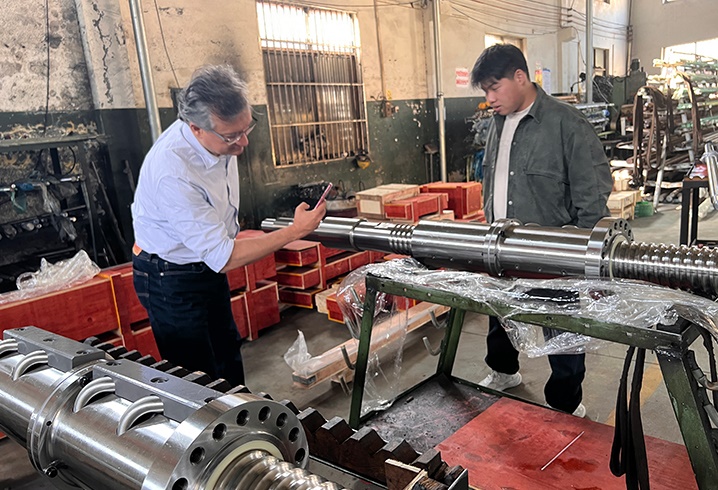 Visit the factory | Europe customers visit the factory